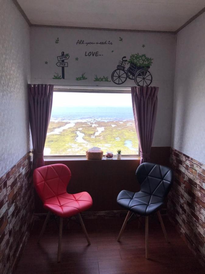海人生海景民宿cest La Vie Bed and Breakfast Ludao Eksteriør billede