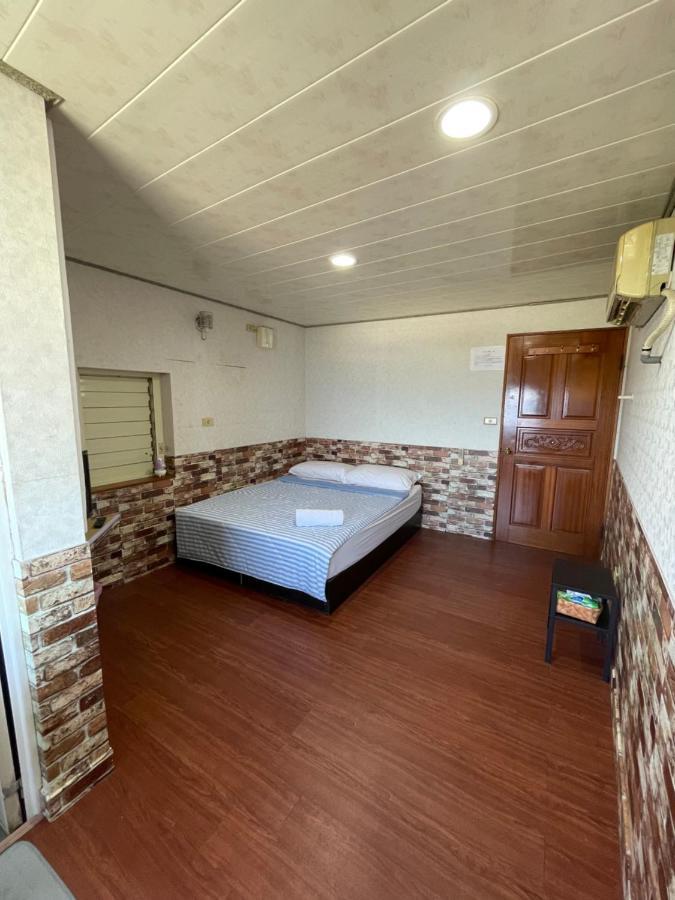 海人生海景民宿cest La Vie Bed and Breakfast Ludao Eksteriør billede